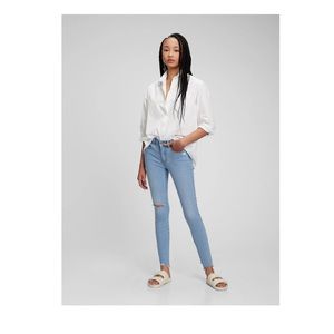 NWT Gap Mid Rise Universal Jegging Light Blue Destroy Jeans 👖